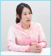 腰が落ちないように注意する